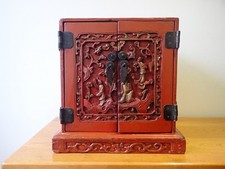 Chinese red lacquer table - , top