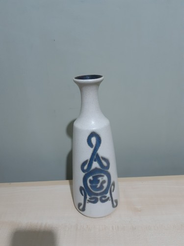 Stoneware bottle vase - vase, speckled