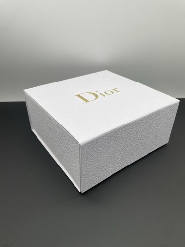 Dior gift box white - gift,