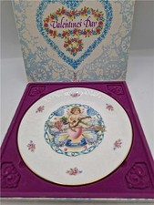 Vintage Royal Doulton 1977 Valentine's Day Collectors Plate In Original Box 