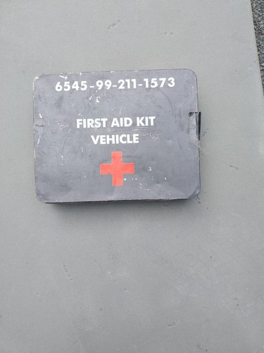 British army vehicle - first, aid