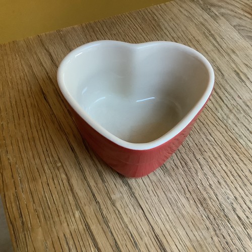 Creuset heart shaped red - le,