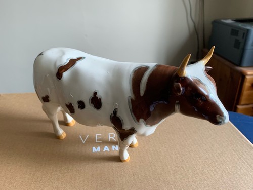 Beswick ayrshire bull - ayrshire,
