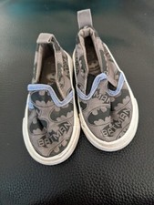 Infant Boys Batman Pull On Canvas Shoes. Grey. Size 6