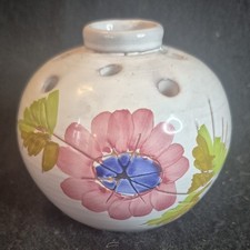 French Pique-Fleurs Flower
