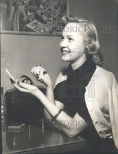 Press Photo Georgiann Johnson