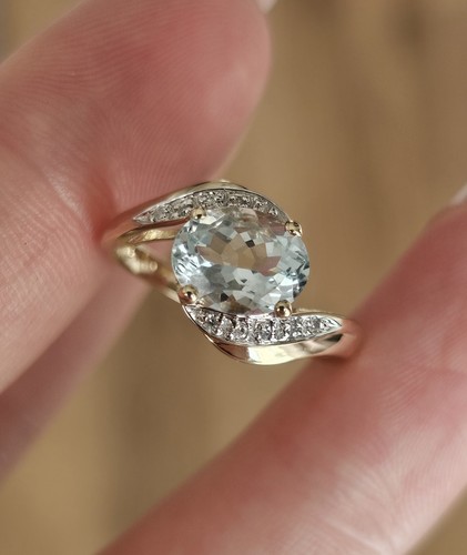 Stunning 9ct yellow gold - ✨,