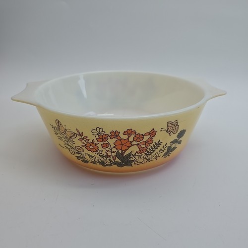 Pyrex butterfly casserole - pyrex,