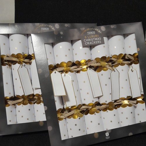 Christmas crackers 2 - ,