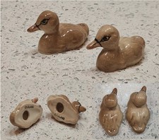 rare Beswick pair Cygnet Collectable Miniature looking left,right vintage 