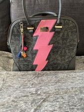 Large paul boutique - large, paul’s