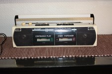 Sharp twin cassette 4 band - +,