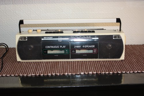 Sharp twin cassette 4 band - +,