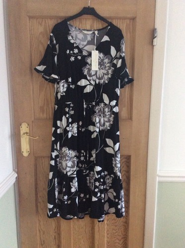 Dannii minogue petite dress - dannii,