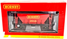Hornby R6781 OO Gauge 2016 PGA