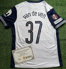 Micky Van De Ven Signed