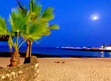 Large 2 bedroom Apartment Central Caleta De Fuste & Swimming Pool & Roof Terrace