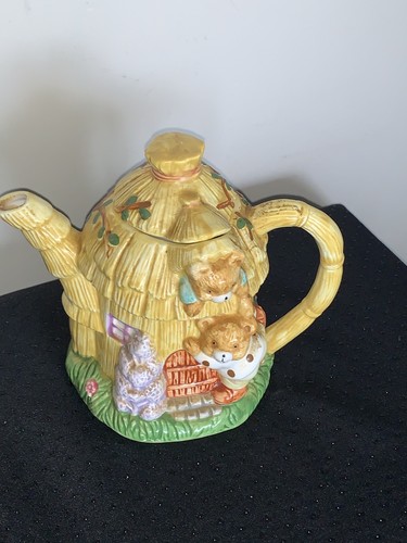 Yellow cottage floral tea - floral,