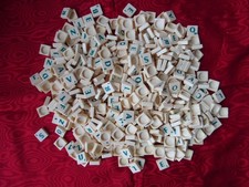 APPROX 500 ORIGINAL GREEN