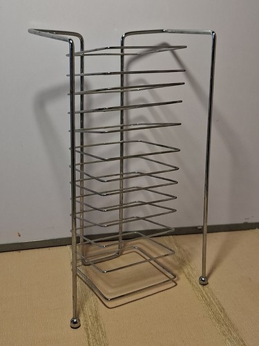 Y2k chrome metal desk top - y2k,
