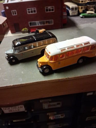 Corgi bedford coach x2 - corgi,