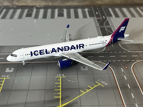 Gemini jets icelandair - jets,
