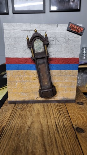 Handmade diorama stranger - of,