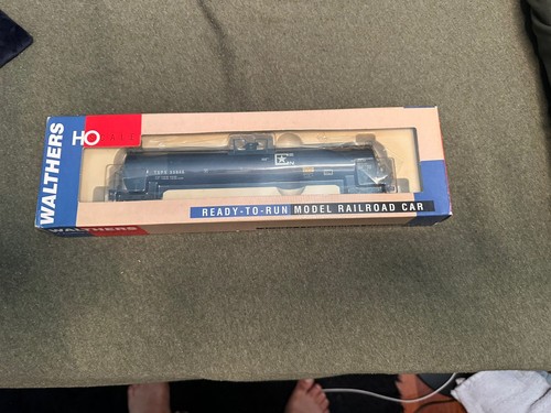 Walthers 932 7306 000 - ho, 33,000
