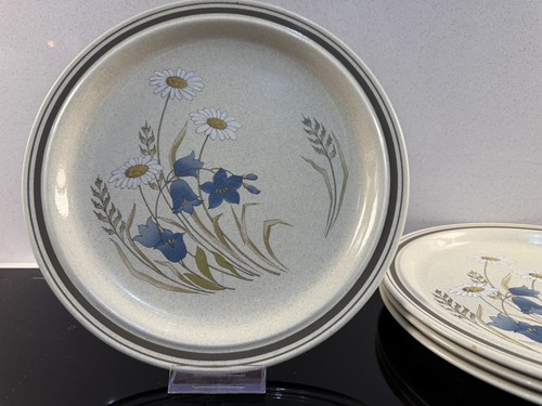 Royal doulton hill top - royal, of