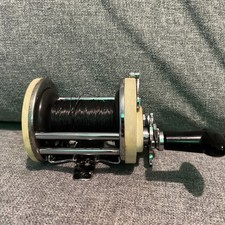 VINTAGE FISHING REEL