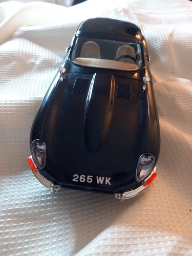 Jaguar type 1961 burago - type,
