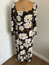 Old Navy Floral Smocked Empire