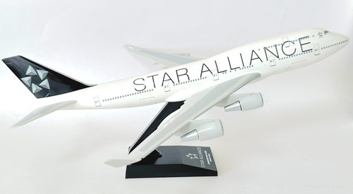 Boeing 747 400 star alliance - star,