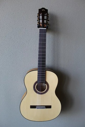 Brand new cordoba nylon - brand, f7