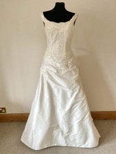 ? Ian Stuart  |  Boston  |  Size 12  |  Ivory Silk & Lace Wedding Dress