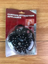 Curtain Attraction Appliance 