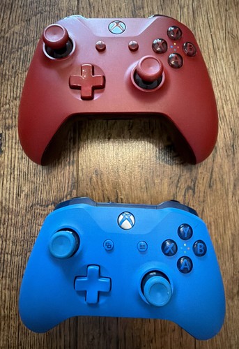Xbox controllers red - controllers, &