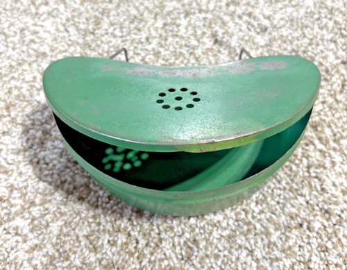 Vintage metal bait box - metal,