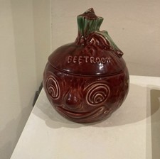 Sylvac Beetroot Face Lidded