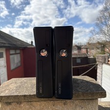 2x Xbox 360 Slim Console