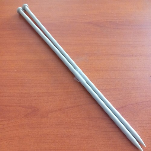 Vintage knitting needles - /, pins