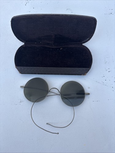 Old vtg wire rim - wire,