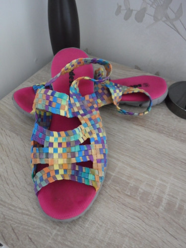 Adesso stretchy sandals size - adesso,