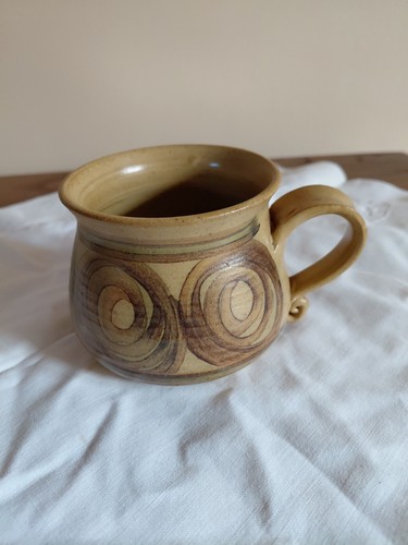Alvingham studio pottery - studio, mug