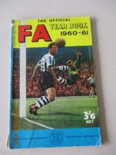 THe Official FA Yearbook 1960-61