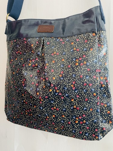 Fatface navy floral pvc - floral,