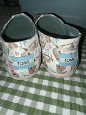 Toms - Sloth Print 100% Cotton