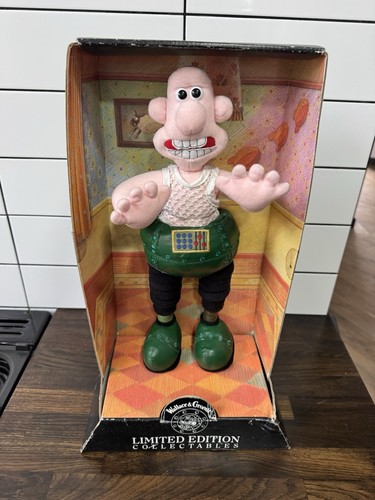 Wallace gromit limited - &,