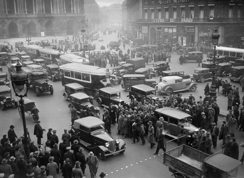 Demonstration parisian taxi - parisian,