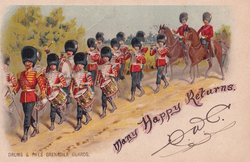 Drums and pifes grenadier - drums,